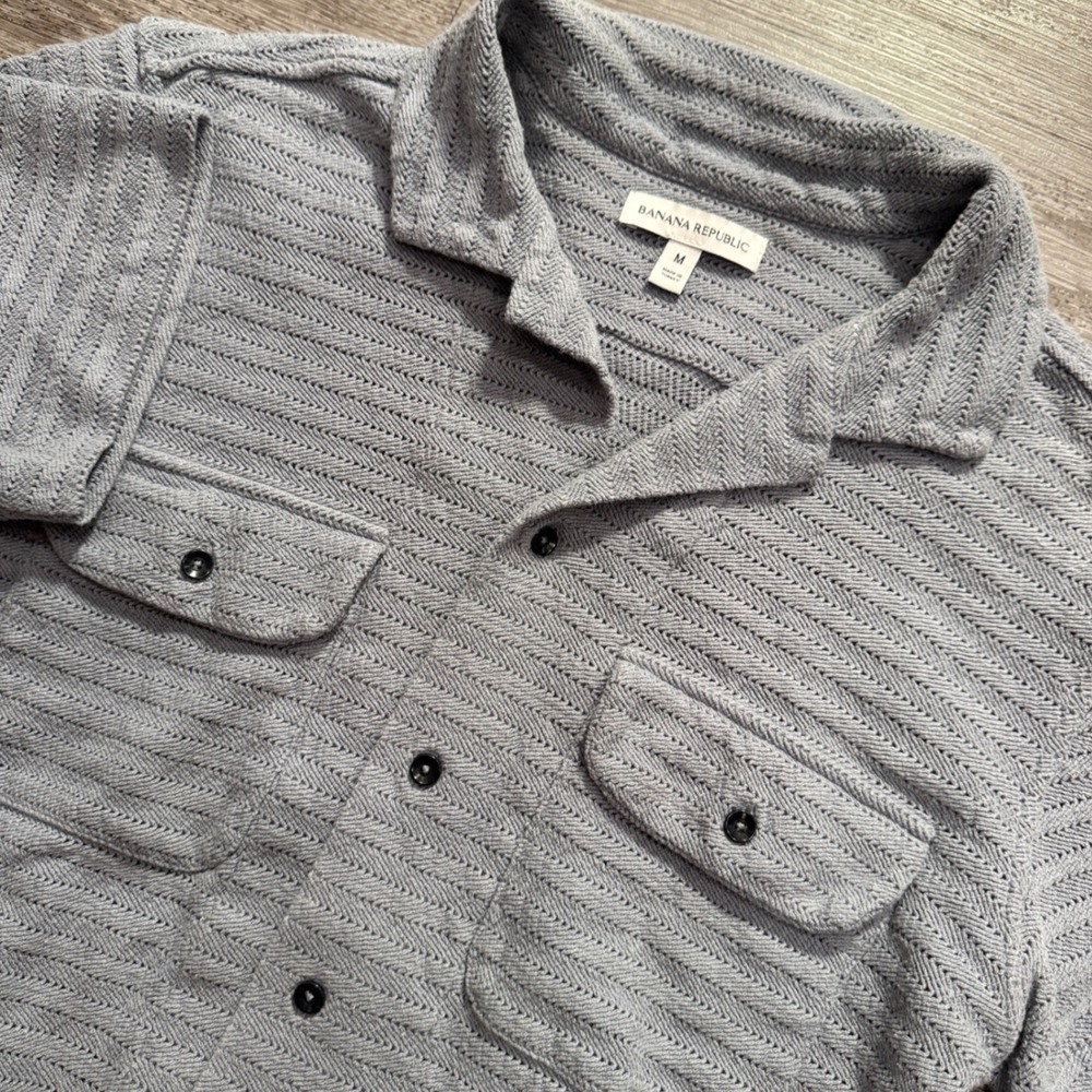 Banana Republic Shirt Men M Gray Cotton Textured Knit Croquet Summer Camp Resort
